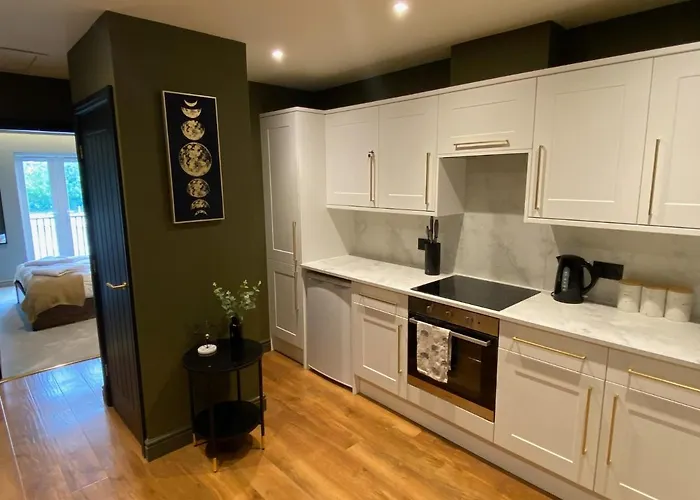 Appartamento Luxury 2 Bedroom W/ Free Parking *