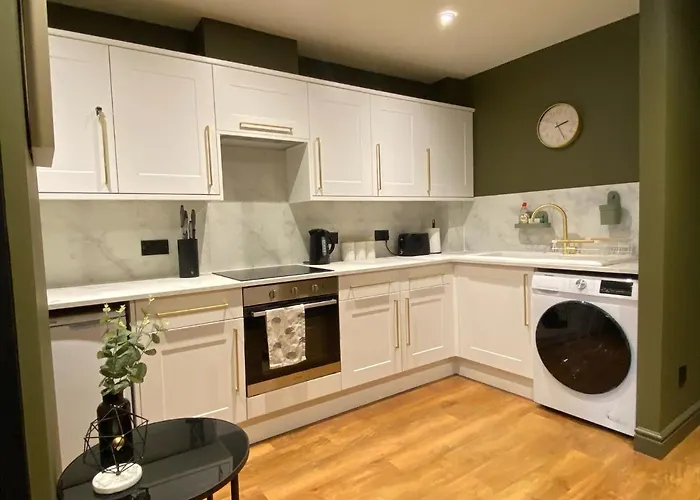 Appartamento Luxury 2 Bedroom W/ Free Parking *