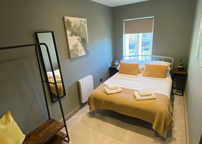 Appartamento Luxury 2 Bedroom W/ Free Parking *